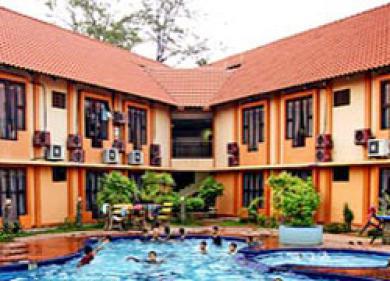 Batu Burok Beach Resort Куала-Тренгану Экстерьер фото